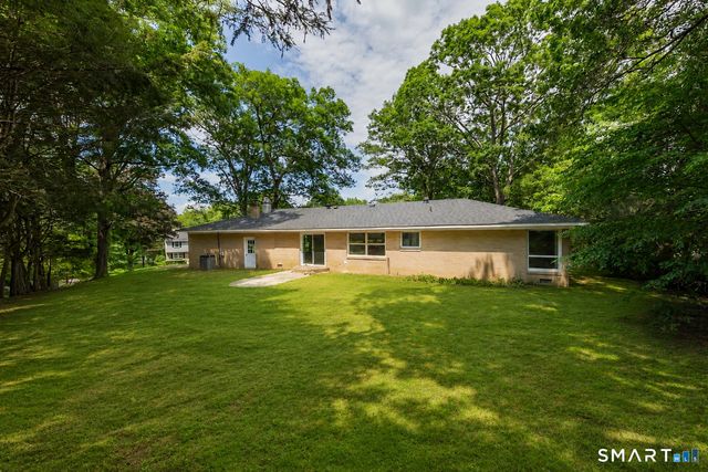 2 Sherwood Lane, Norwich, CT 06360