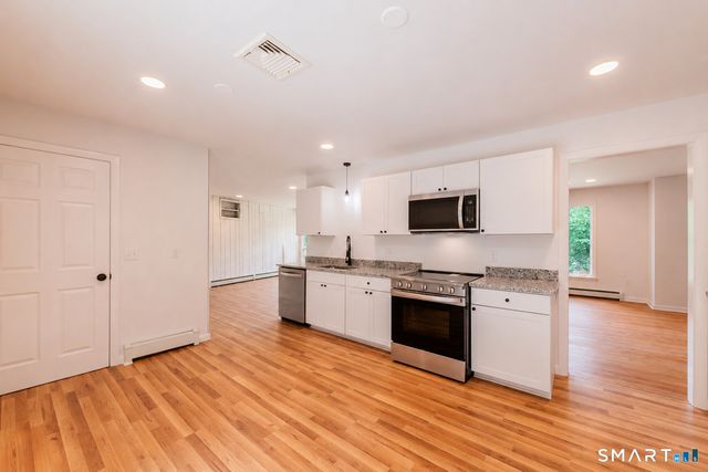 2 Sherwood Lane, Norwich, CT 06360