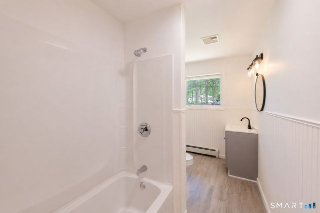 2 Sherwood Lane, Norwich, CT 06360