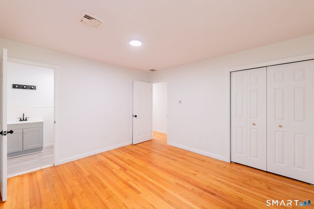 2 Sherwood Lane, Norwich, CT 06360