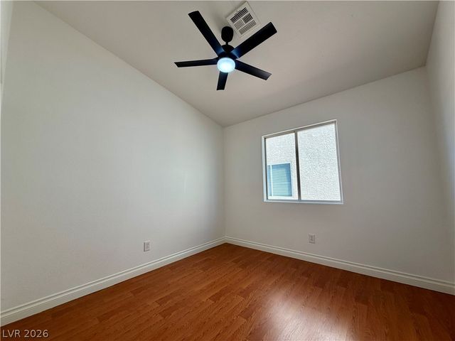 3813 Sorrowing Sparrow Court, North Las Vegas, NV 89032