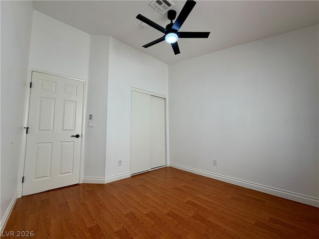 3813 Sorrowing Sparrow Court, North Las Vegas, NV 89032