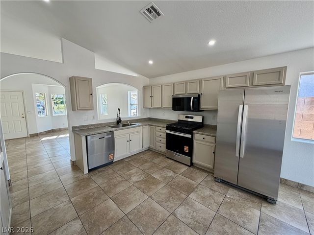 3813 Sorrowing Sparrow Court, North Las Vegas, NV 89032