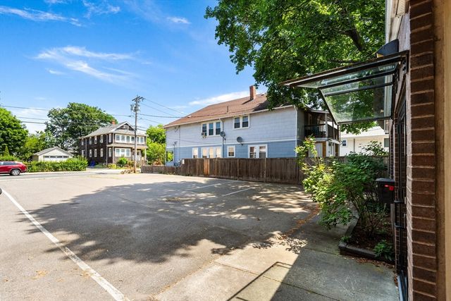 30 Thacher St, Malden, MA 02148