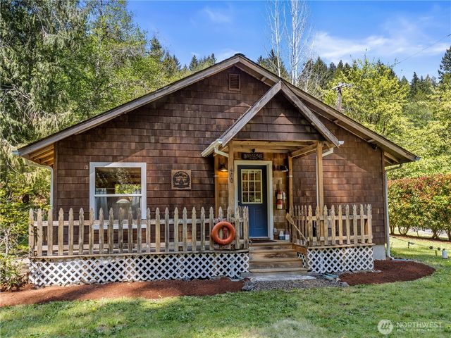 400 N Finch Creek Road, Hoodsport, WA 98548