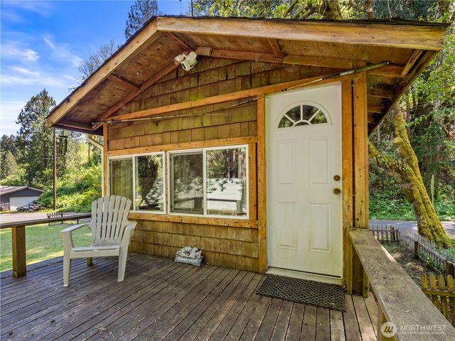 400 N Finch Creek Road, Hoodsport, WA 98548