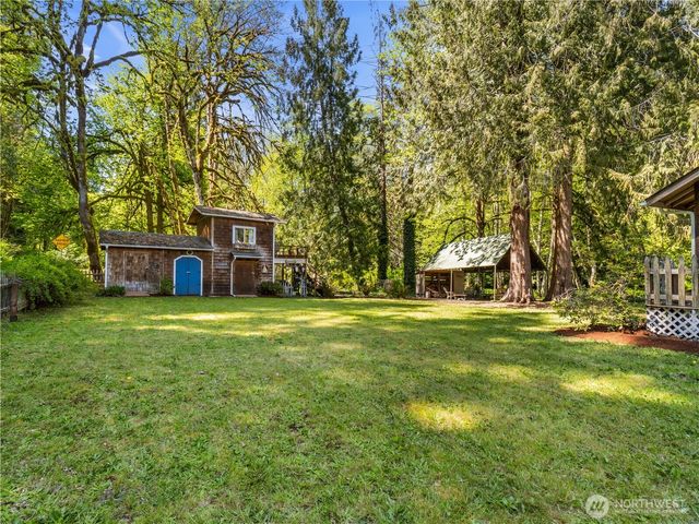 400 N Finch Creek Road, Hoodsport, WA 98548
