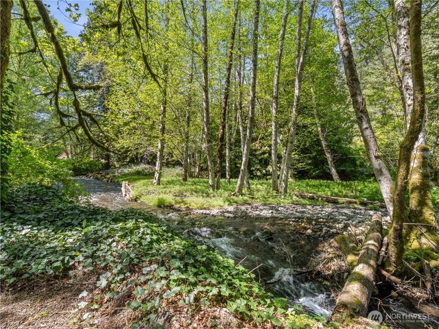 400 N Finch Creek Road, Hoodsport, WA 98548