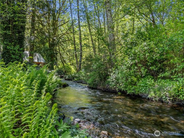 400 N Finch Creek Road, Hoodsport, WA 98548