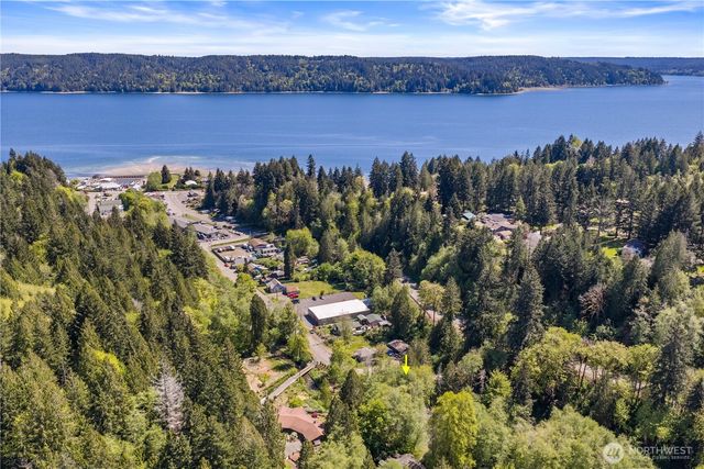 400 N Finch Creek Road, Hoodsport, WA 98548