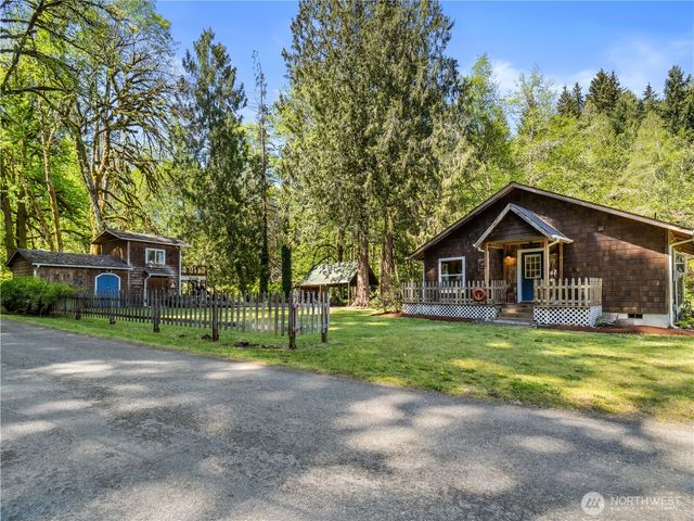 400 N Finch Creek Road, Hoodsport, WA 98548