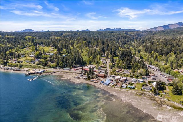 400 N Finch Creek Road, Hoodsport, WA 98548
