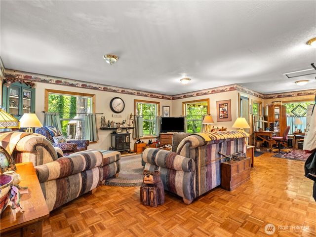 400 N Finch Creek Road, Hoodsport, WA 98548