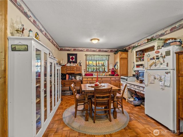 400 N Finch Creek Road, Hoodsport, WA 98548
