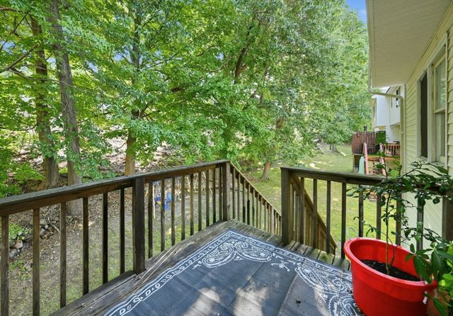 8 Mahogany Run 8, Leominster, MA 01453