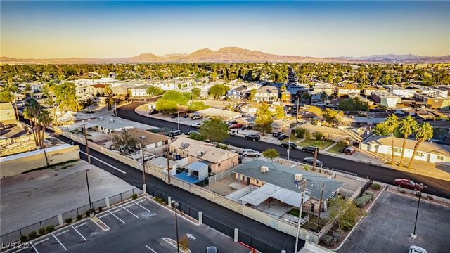 1902 Weldon Place, Las Vegas, NV 89104