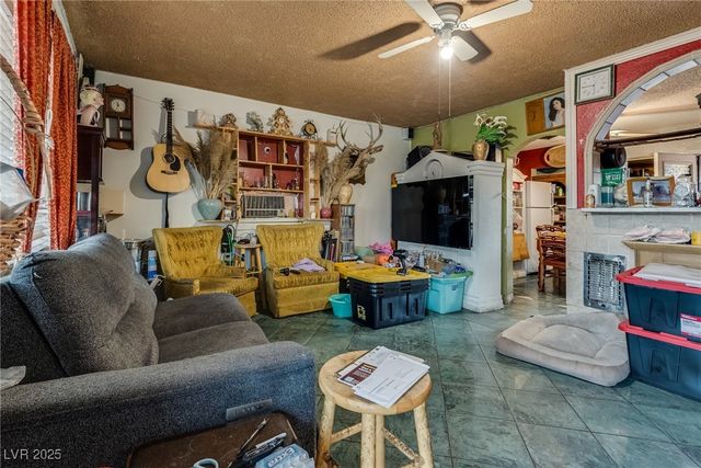 1902 Weldon Place, Las Vegas, NV 89104