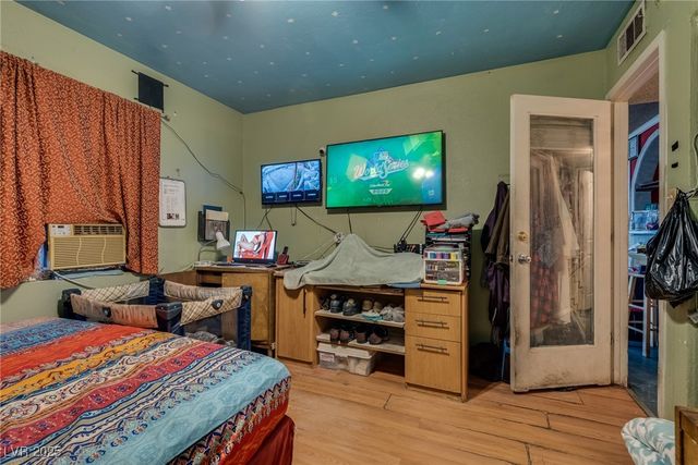 1902 Weldon Place, Las Vegas, NV 89104