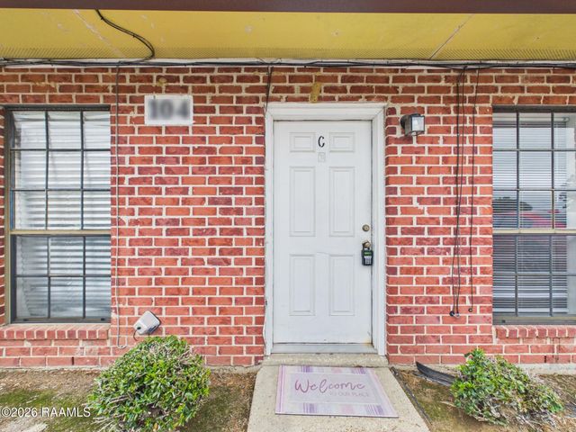 104 Country Lane C, Lafayette, LA 70508