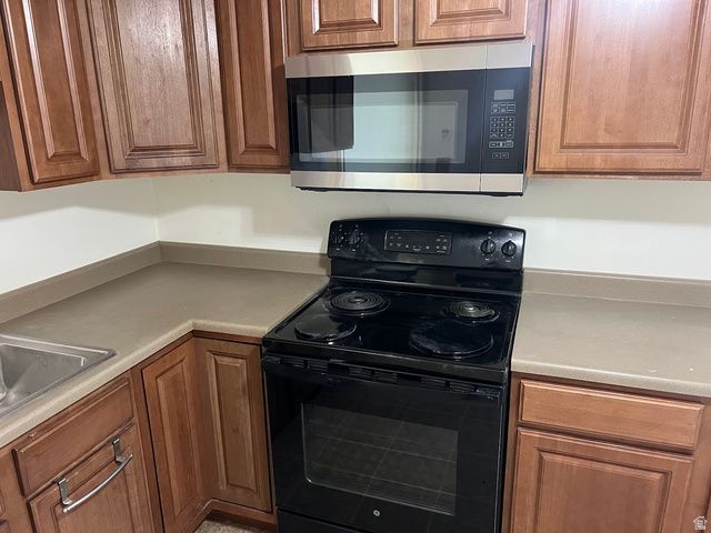 5558 S 4170 W, Salt Lake City, UT 84118