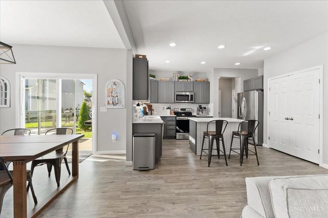 4039 Oakland Hills Drive, Goshen Twp, OH 45122