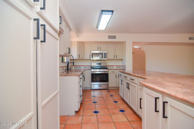 9156 N Jessy Lane, Tucson, AZ 85742