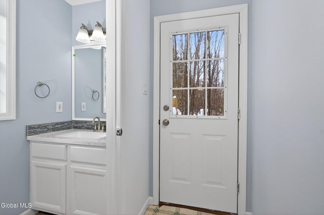 527 Babcock Lake Road, Petersburgh, NY 12138