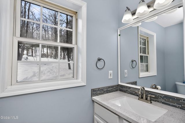 527 Babcock Lake Road, Petersburgh, NY 12138