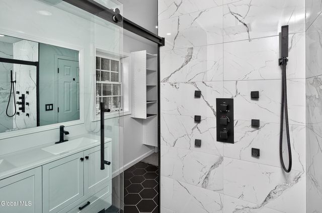 527 Babcock Lake Road, Petersburgh, NY 12138