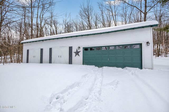 527 Babcock Lake Road, Petersburgh, NY 12138