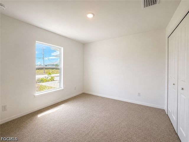 2925 NE 6th AVE, Cape Coral, FL 33909
