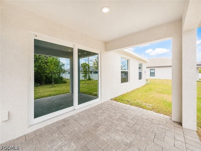 2925 NE 6th AVE, Cape Coral, FL 33909