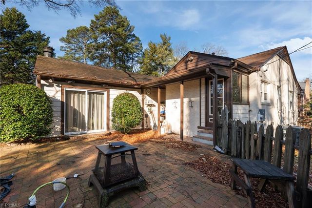 2009 Roanoke Drive, Greensboro, NC 27408