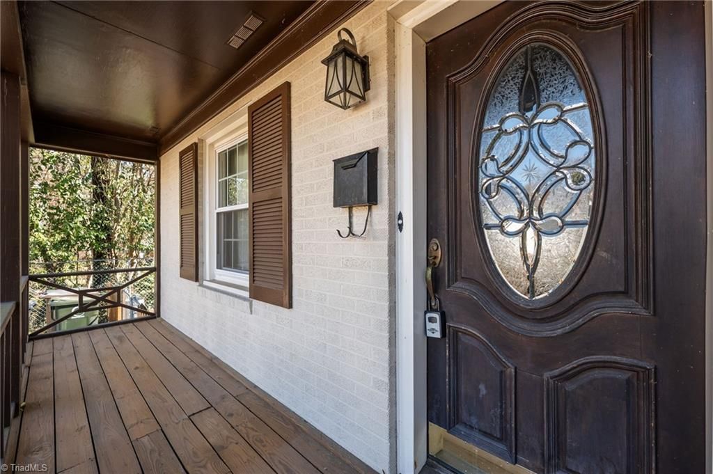 2009 Roanoke Drive, Greensboro, NC 27408