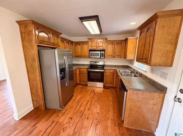 100 MIRANDA ROAD, Warrior, AL 35180