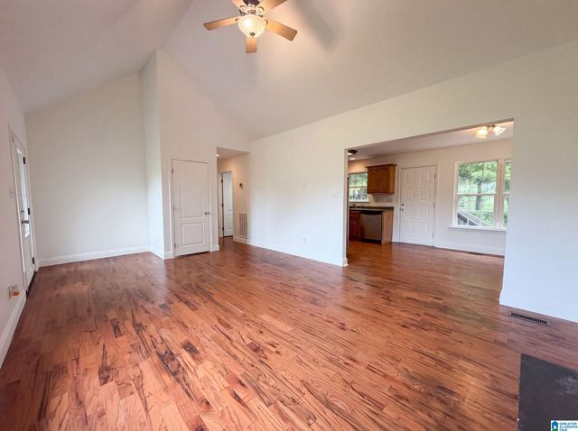 100 MIRANDA ROAD, Warrior, AL 35180