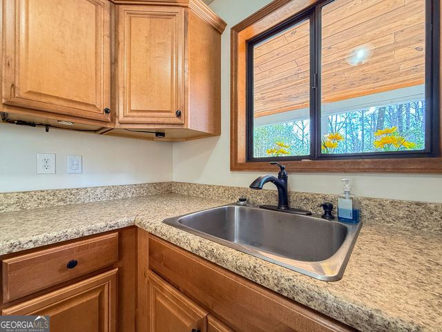 94 Grimes Nose, Sautee Nacoochee, GA 30571