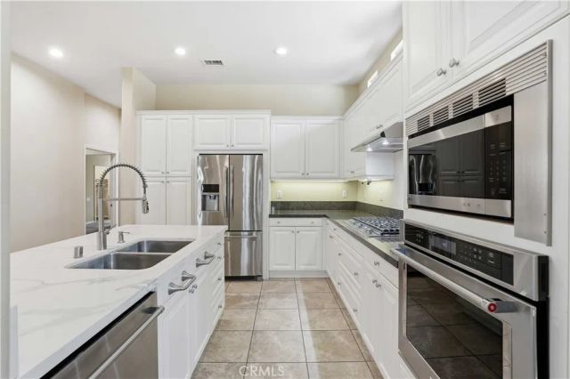 27988 Red Pine Court, Valencia, CA 91354