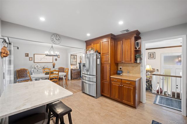 6 Reeback Drive, Ossining, NY 10562
