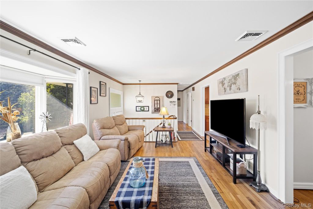 6 Reeback Drive, Ossining, NY 10562 — photo 4