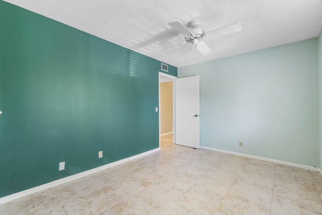 322 Pine Ridge Circle A-2, Greenacres, FL 33463