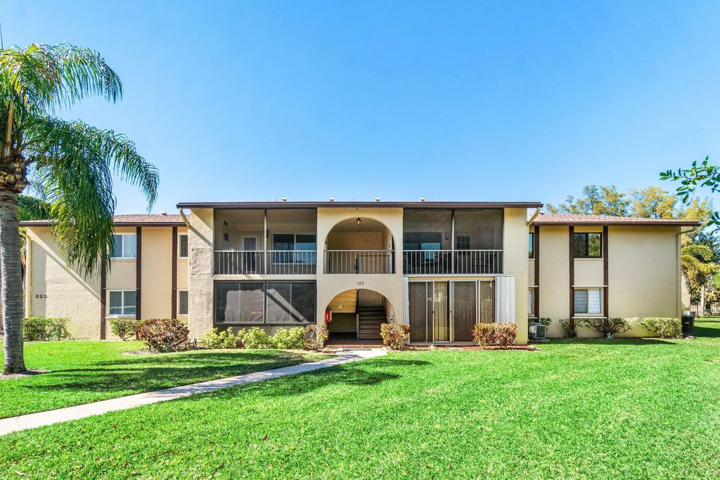 322 Pine Ridge Circle A-2, Greenacres, FL 33463