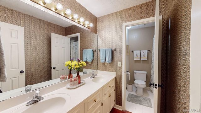 223 LAKESHORE Drive, Pike Road, AL 36064