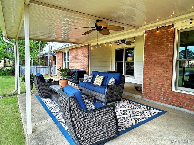 223 LAKESHORE Drive, Pike Road, AL 36064