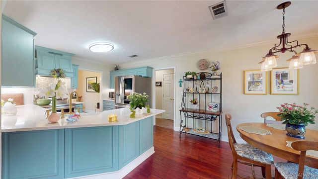 223 LAKESHORE Drive, Pike Road, AL 36064