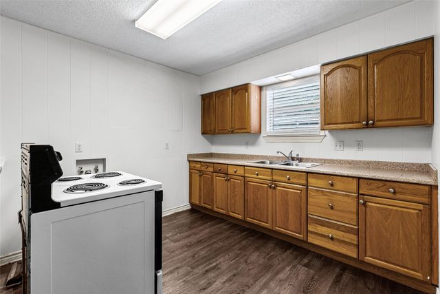 1507 Jefferson Street, Commerce, TX 75428