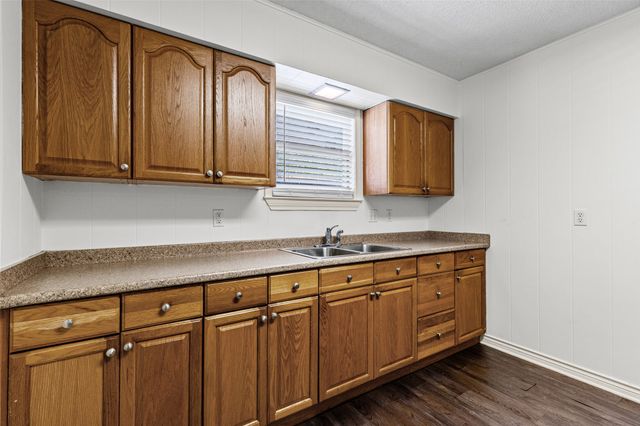1507 Jefferson Street, Commerce, TX 75428