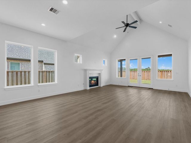 10006 Goliad Drive, Mont Belvieu, TX 77523