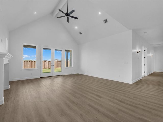 10006 Goliad Drive, Mont Belvieu, TX 77523