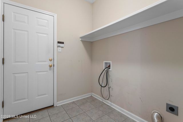 8195 Curry Road, Biloxi, MS 39532